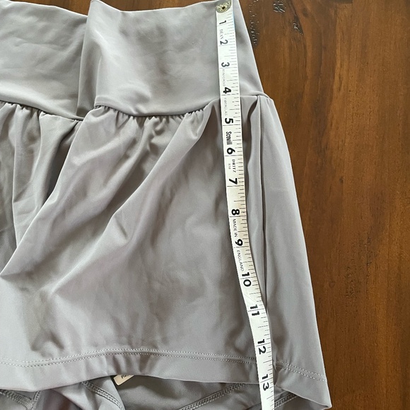 NWT HALARA SoftlyZero™ Airy Super High Waisted Cool Touch Shorts w/ Pockets - Picture 7 of 10